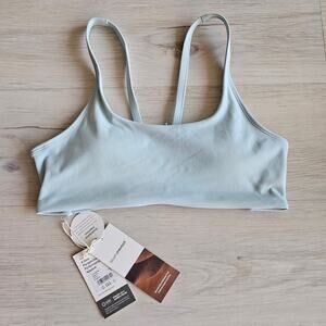 Vuori  Yosemite Sports Athletic Bra New with tags Spearmint M teal Low impact